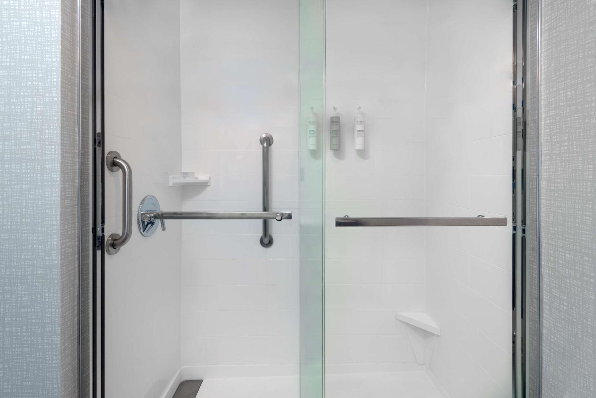 Hampton Inn Boston Bedford Burlington Биллерика Экстерьер фото